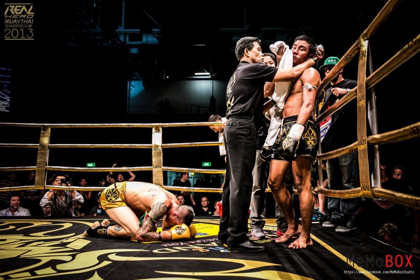how to become a muay thai fighter